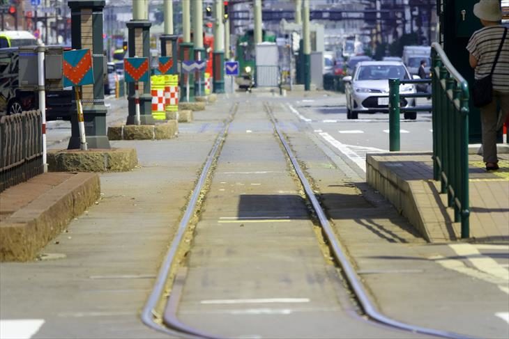 札幌 資生館小学校前駅の路面電車の線路