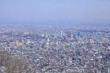 札幌の市街地を藻岩山から撮影した写真