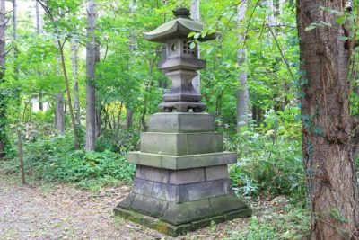 星野稲荷神社 石灯籠