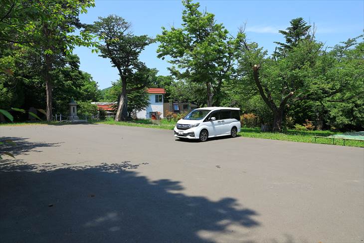 札幌伏見稲荷神社の駐車場