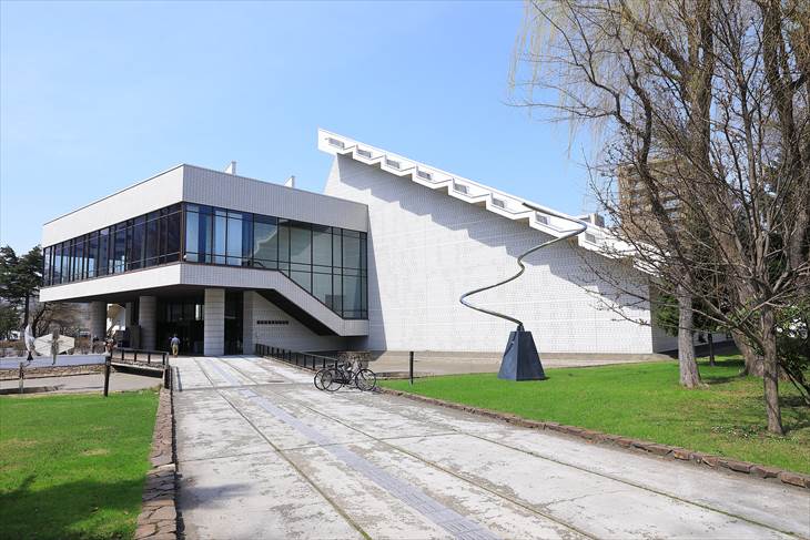 北海道立近代美術館