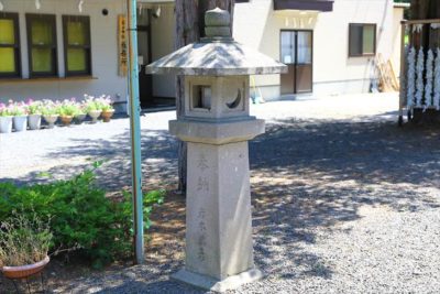 石山神社 石灯籠