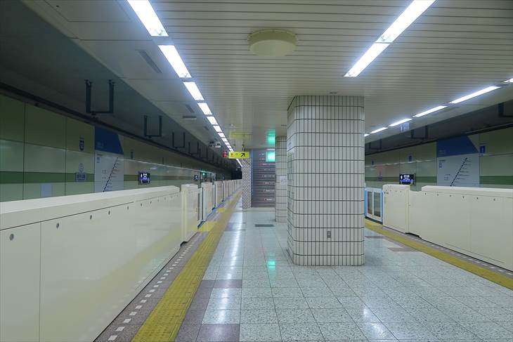 豊平公園駅