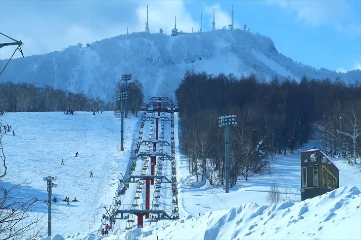 サッポロテイネ 手稲山に広がる札幌市で一番人気のスキー場 札幌 大通公園 観光 旅行情報ガイド サポカン