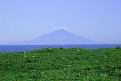 サロベツ原野駐車公園 から見た利尻富士